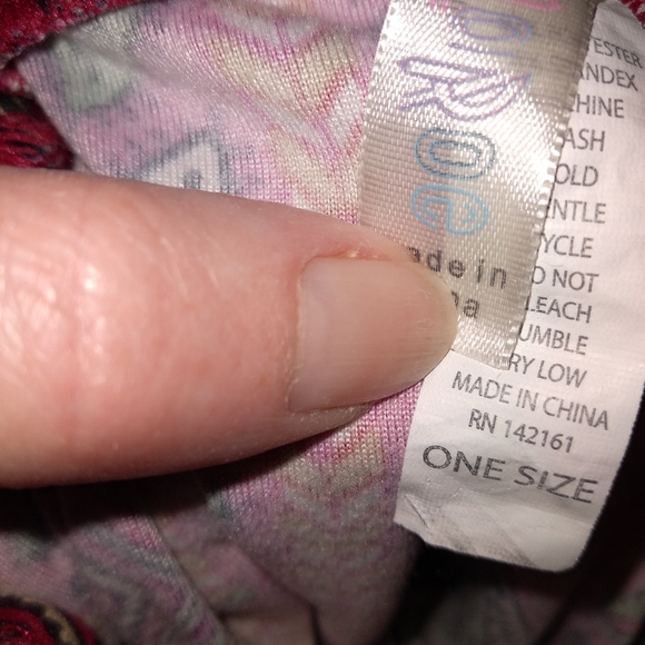 Tribal pattern Lularoe os leggings 😍 - Picture 5 of 5